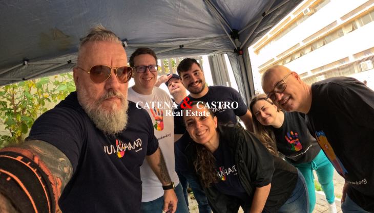 Inácio Rodrigo de Castro, Renata Catena e um time de voluntários da Human Hand Inácio Rodrigo de Castro, Renata Catena e um time de voluntários da Human Hand